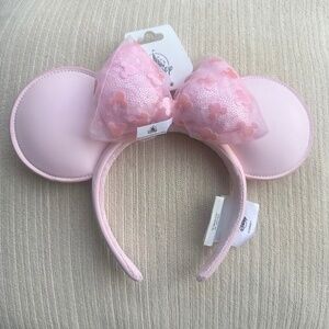 Disney Parks Pink Faux Leather Minnie Bow Ear Headband NWT RARE 2025